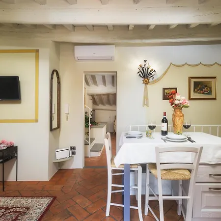 דירה Terrazza Silena, Centro Storico Con Vista Cortona!